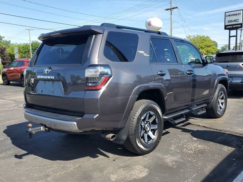 Used 2023 Toyota 4Runner TRD Off-Road Premium w/ Off Road Premium Plus Package AWD/4WD image 4