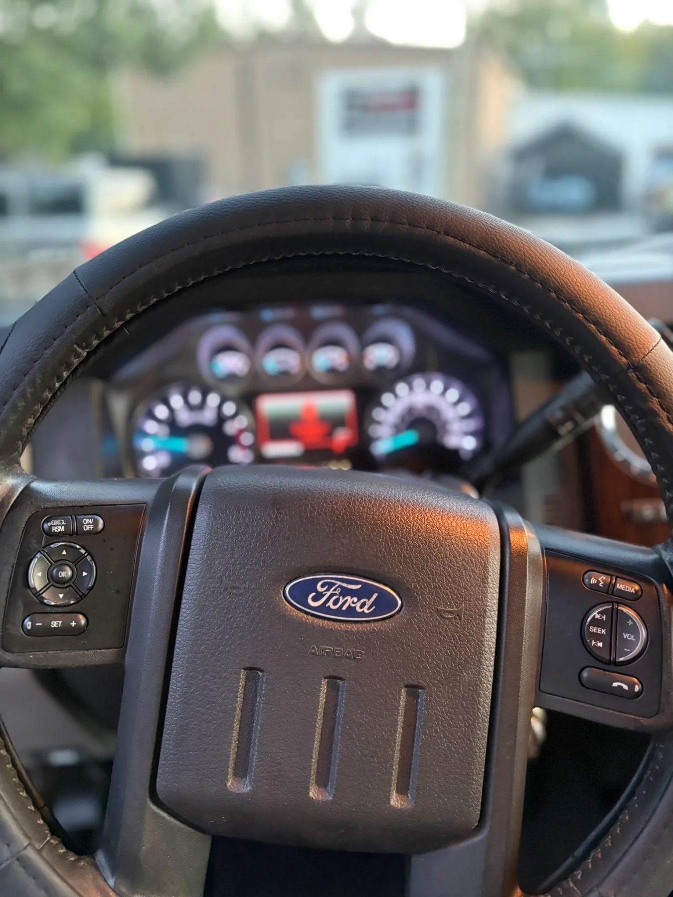 Used 2014 Ford F350 Lariat w/ Lariat Ultimate Package AWD/4WD image 15