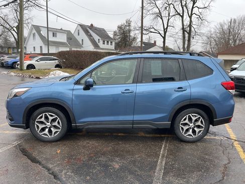 Certified 2023 Subaru Forester Premium w/ Popular Package #1 image 8