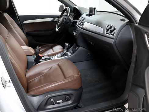 Used 2018 Audi Q3 2.0T Premium Plus w/ Premium Plus Package image 33