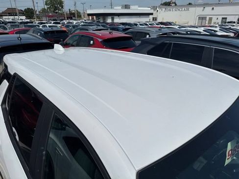 Used 2026 Chevrolet Equinox LT AWD/4WD image 4