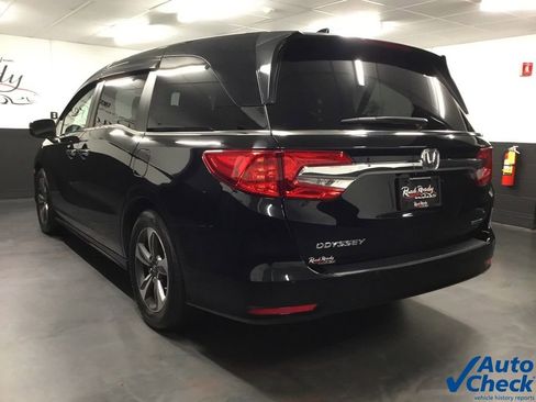 Used 2018 Honda Odyssey Touring image 8