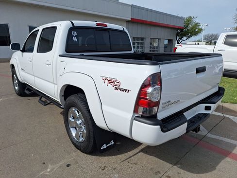 Used 2011 Toyota Tacoma Base w/ TRD Sport Pkg image 4