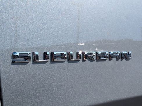 New 2026 Chevrolet Suburban Premier image 30