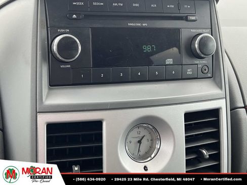 Used 2009 Chrysler Town & Country LX FWD image 20