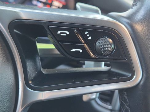 Used 2017 Porsche Macan Base AWD 4dr SUV image 39