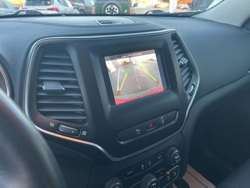 Used 2021 Jeep Cherokee Latitude Lux image 23