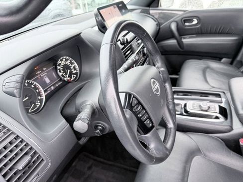 Certified 2023 Nissan Armada SL w/ Midnight Edition Package image 17