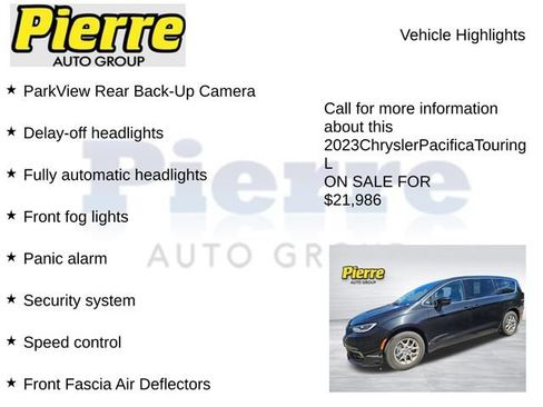 Used 2023 Chrysler Pacifica Touring-L FWD image 12