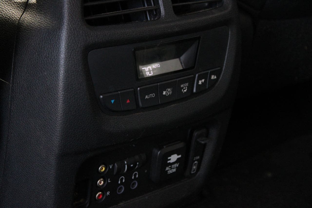 Used 2017 Honda Pilot Touring image 20