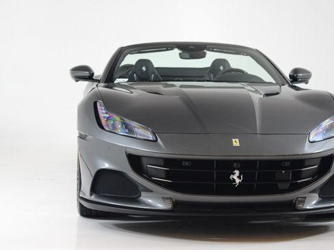 Certified 2023 Ferrari Portofino M RWD image 19