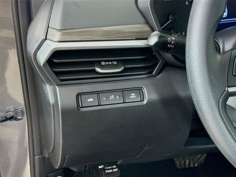 Used 2025 Nissan Altima 2.5 SV image 14