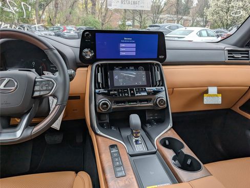 New 2026 Lexus LX 700h Luxury image 17