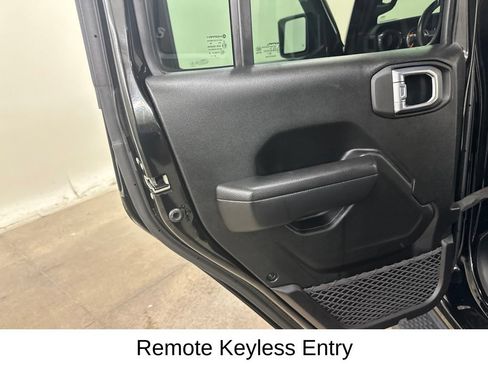 Used 2023 Jeep Wrangler Unlimited Sport AWD/4WD image 30