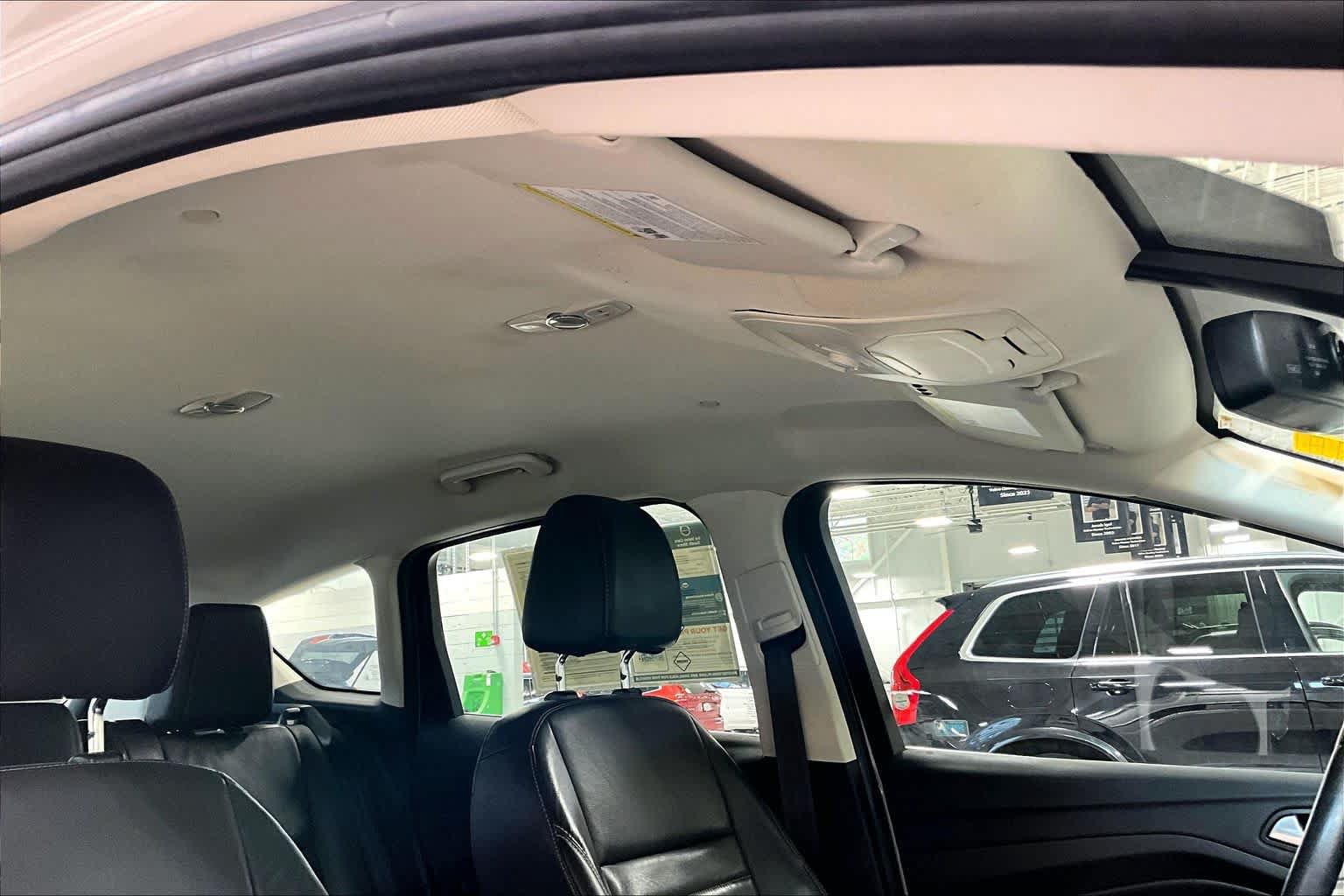 Used 2016 Ford C-MAX Energi SEL FWD image 14
