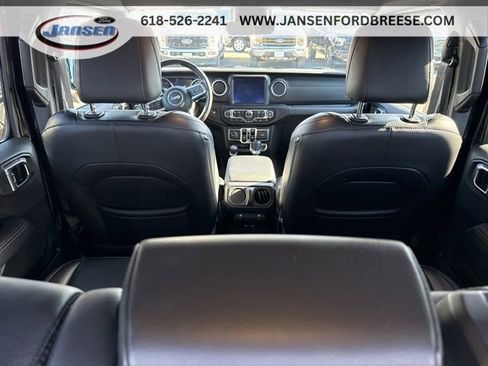 Used 2021 Jeep Wrangler Unlimited Sahara w/ Cold Weather Group AWD/4WD image 30