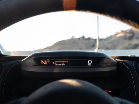 Used 2021 McLaren 765LT RWD image 40