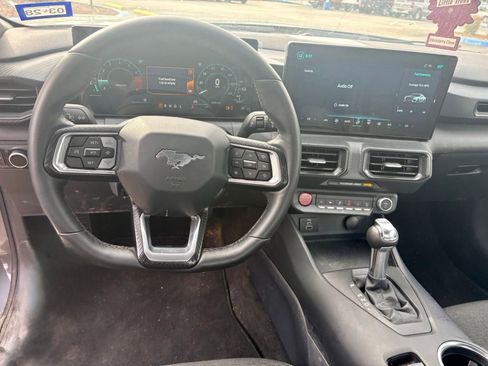 Used 2026 Ford Mustang Coupe RWD image 16