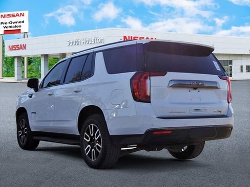 Used 2024 GMC Yukon AT4 w/ Technology Package image 3