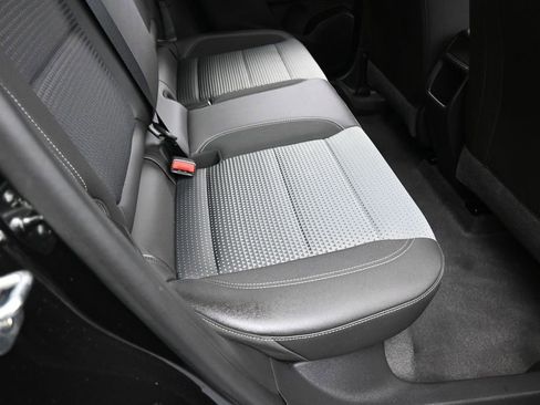 Used 2025 Chevrolet Trax LT w/ Driver Confidence Package FWD image 35