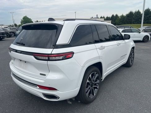 Certified 2023 Jeep Grand Cherokee Overland w/ Luxury Tech Group IV AWD/4WD image 16