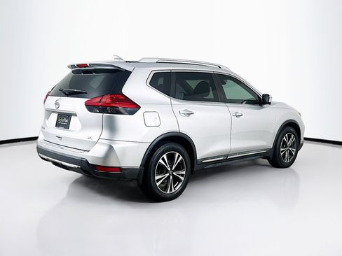 Used 2017 Nissan Rogue SL w/ SL Premium Package FWD image 9