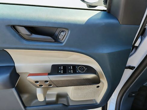 New 2026 Ford Maverick Lariat AWD/4WD image 22