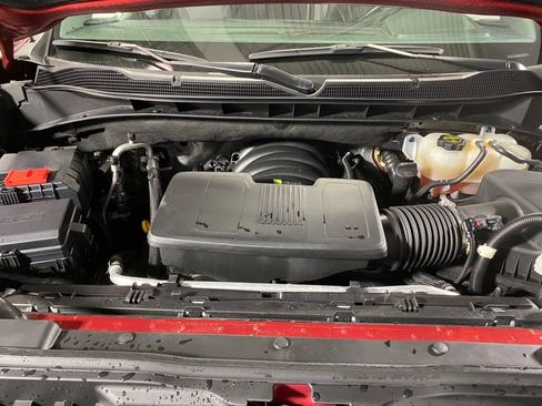 Used 2025 Chevrolet Silverado 1500 LT Trail Boss w/ Convenience Package II AWD/4WD image 13