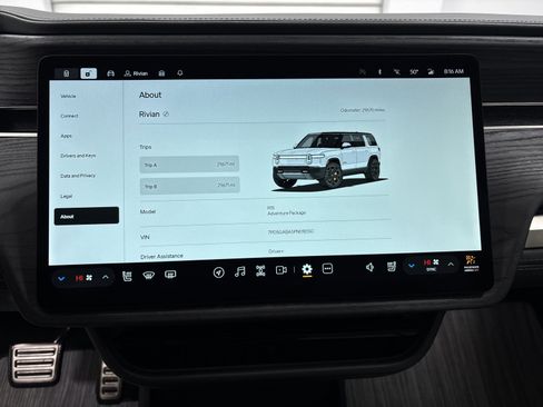 Used 2023 Rivian R1S Adventure image 29