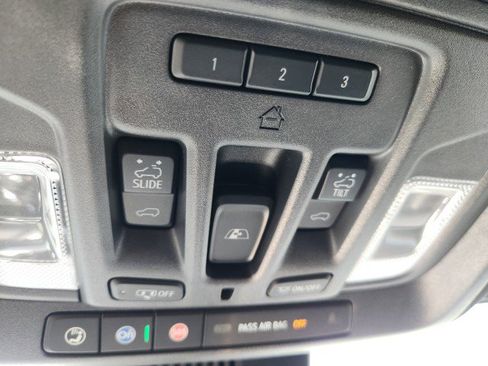 Used 2024 Chevrolet Silverado 1500 High Country w/ High Country Premium Package AWD/4WD image 59