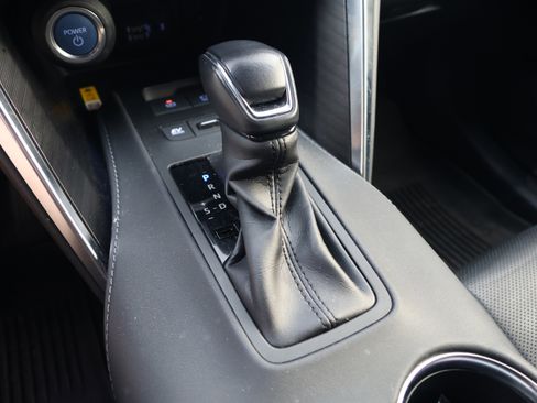 Used 2021 Toyota Venza XLE w/ Softex Package image 30