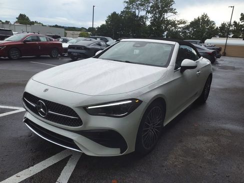 Certified 2024 Mercedes-Benz CLE 300 4MATIC Cabriolet image 3