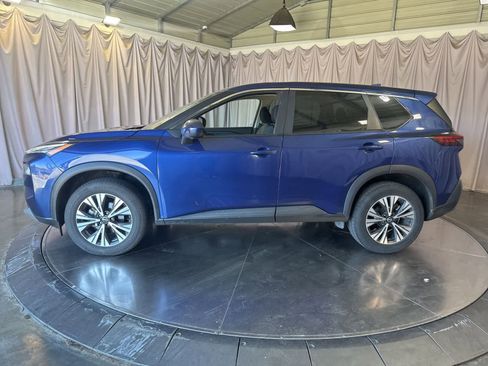 Used 2023 Nissan Rogue SV FWD image 8
