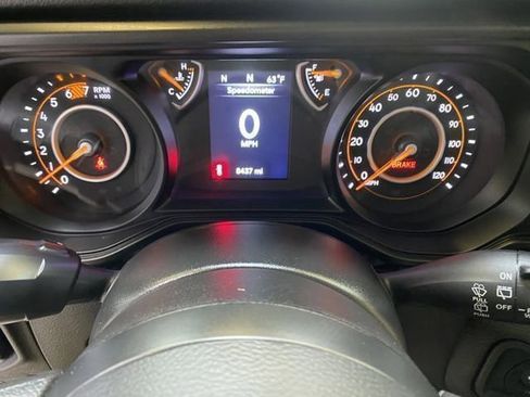 Used 2025 Jeep Wrangler Unlimited Sport AWD/4WD image 34