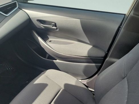 Certified 2025 Toyota Corolla LE w/ Convenience Package image 16