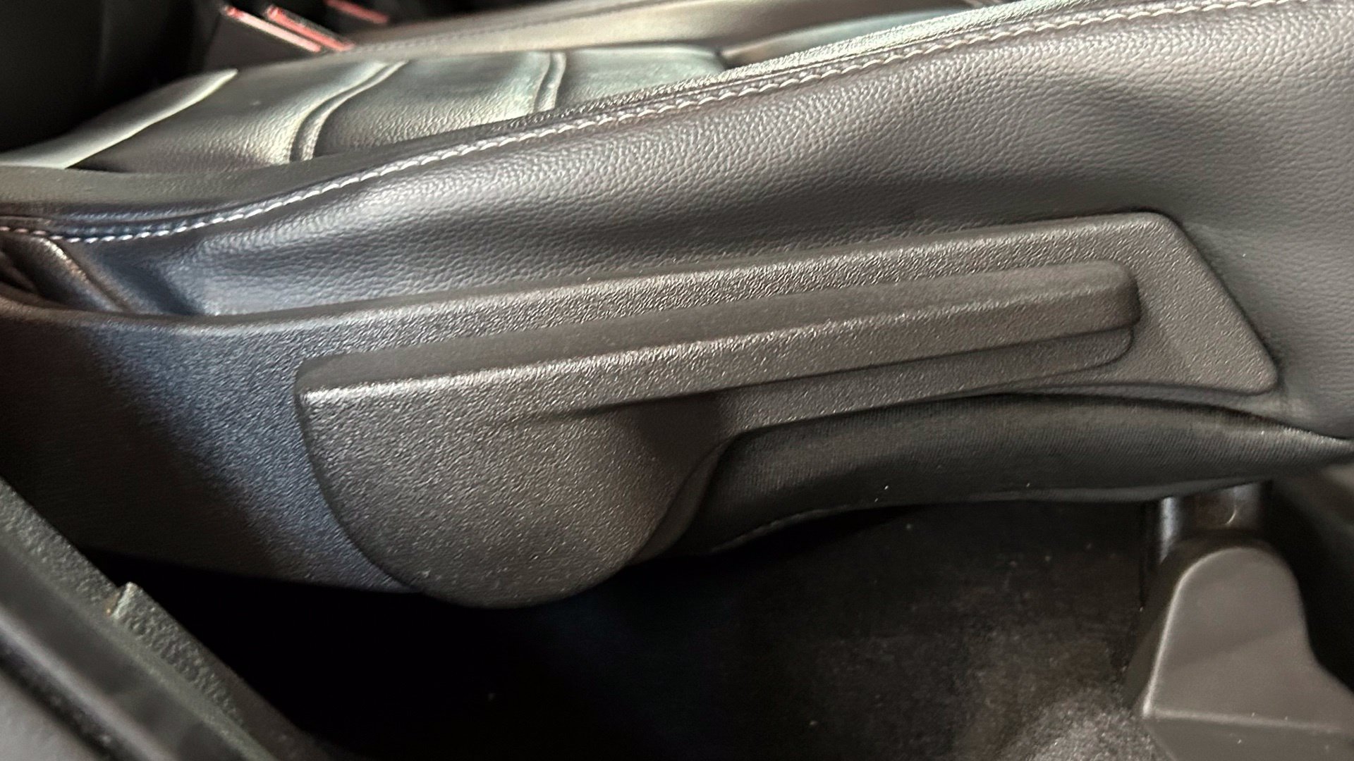Used 2019 Ford Escape SEL AWD/4WD image 55