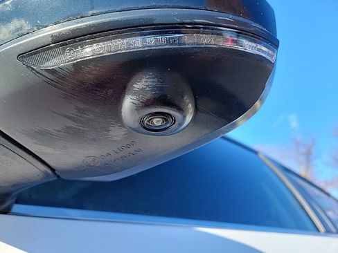 Used 2024 Nissan Sentra SR w/ SR Premium Package image 7