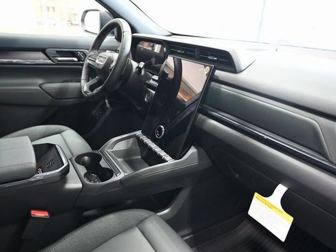 New 2026 GMC Terrain AT4 w/ Convenience Package III image 13