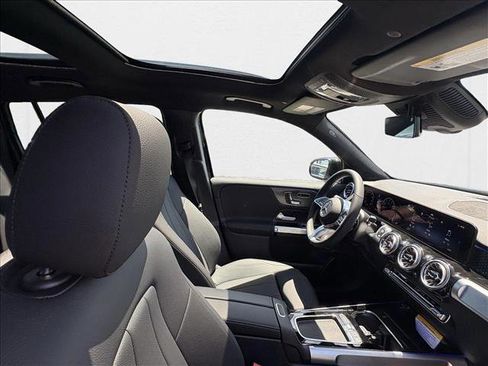 New 2025 Mercedes-Benz GLB 250 image 23