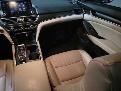 Used 2018 Honda Accord EX-L image 14