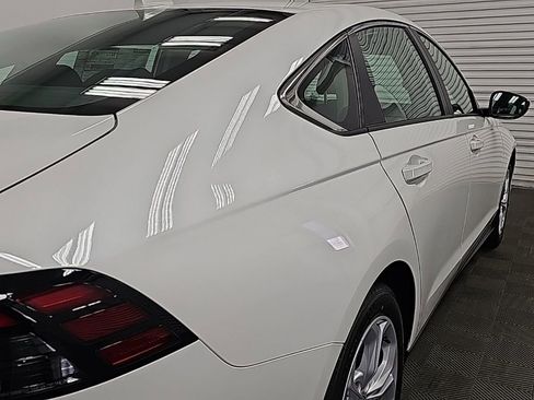 New 2025 Honda Accord LX image 9