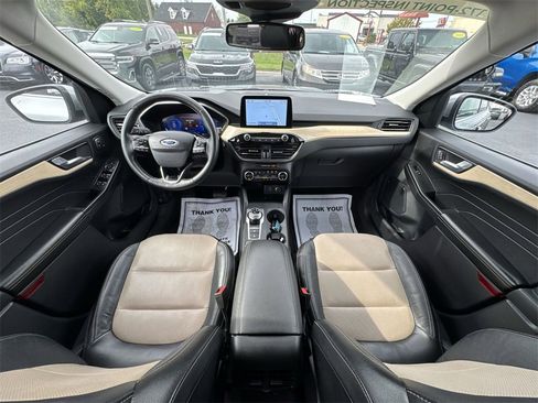 Used 2021 Ford Escape Titanium w/ Titanium Elite Package image 21