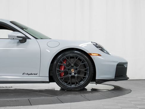 New 2026 Porsche 911 Carrera GTS image 11