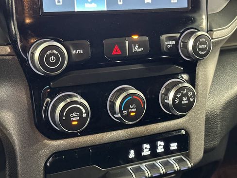 Used 2025 RAM 1500 Tradesman AWD/4WD image 23
