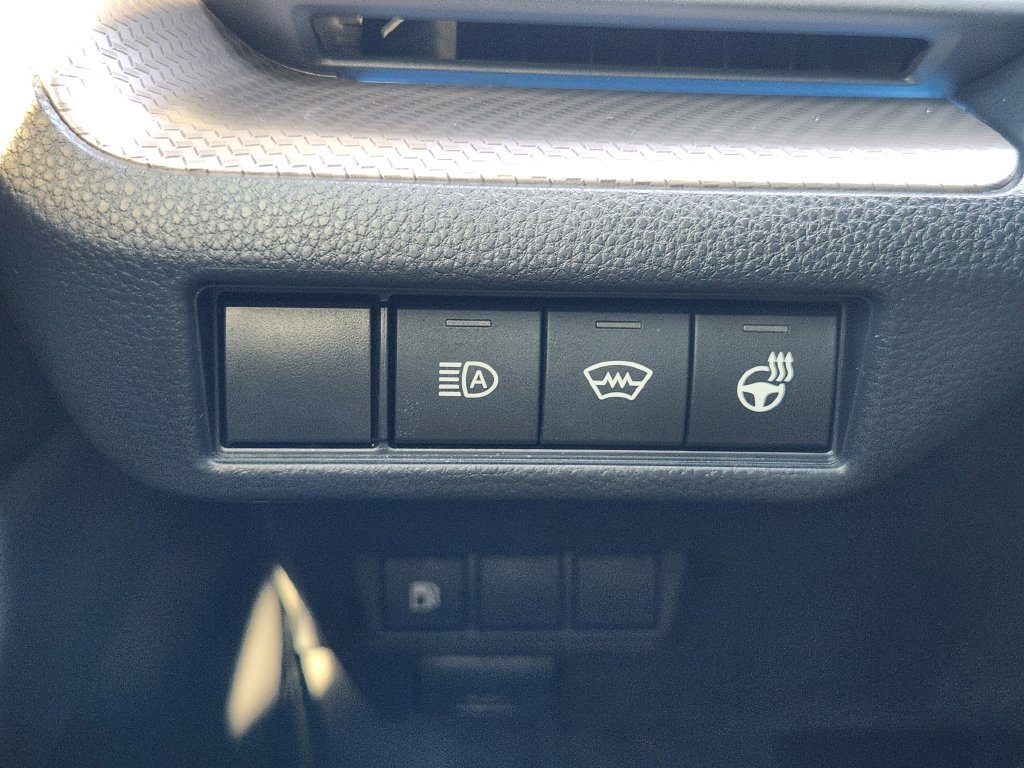 Used 2026 Toyota Prius XLE FWD image 22