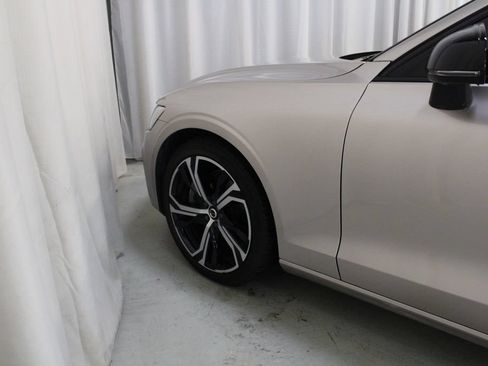 Used 2024 Volvo S60 B5 Plus w/ Climate Package AWD/4WD image 29