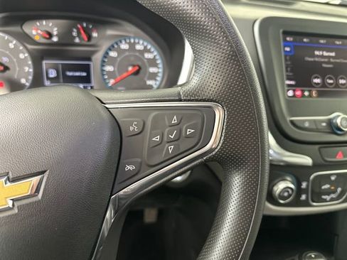 Used 2020 Chevrolet Equinox LS w/ LS Convenience Package image 16