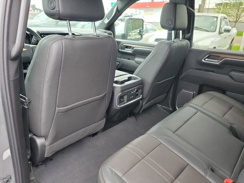 Certified 2024 Chevrolet Silverado 3500 High Country w/ High Country Premium Package AWD/4WD image 17