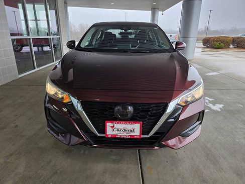Used 2021 Nissan Sentra SV image 3