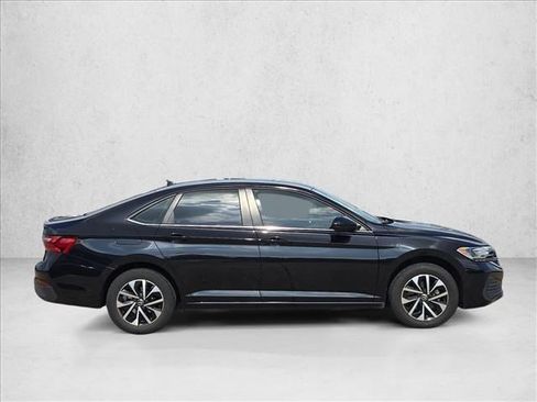 Used 2022 Volkswagen Jetta S FWD image 4